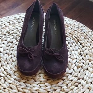 NWOB Aerosoles Brown Suede Shoes